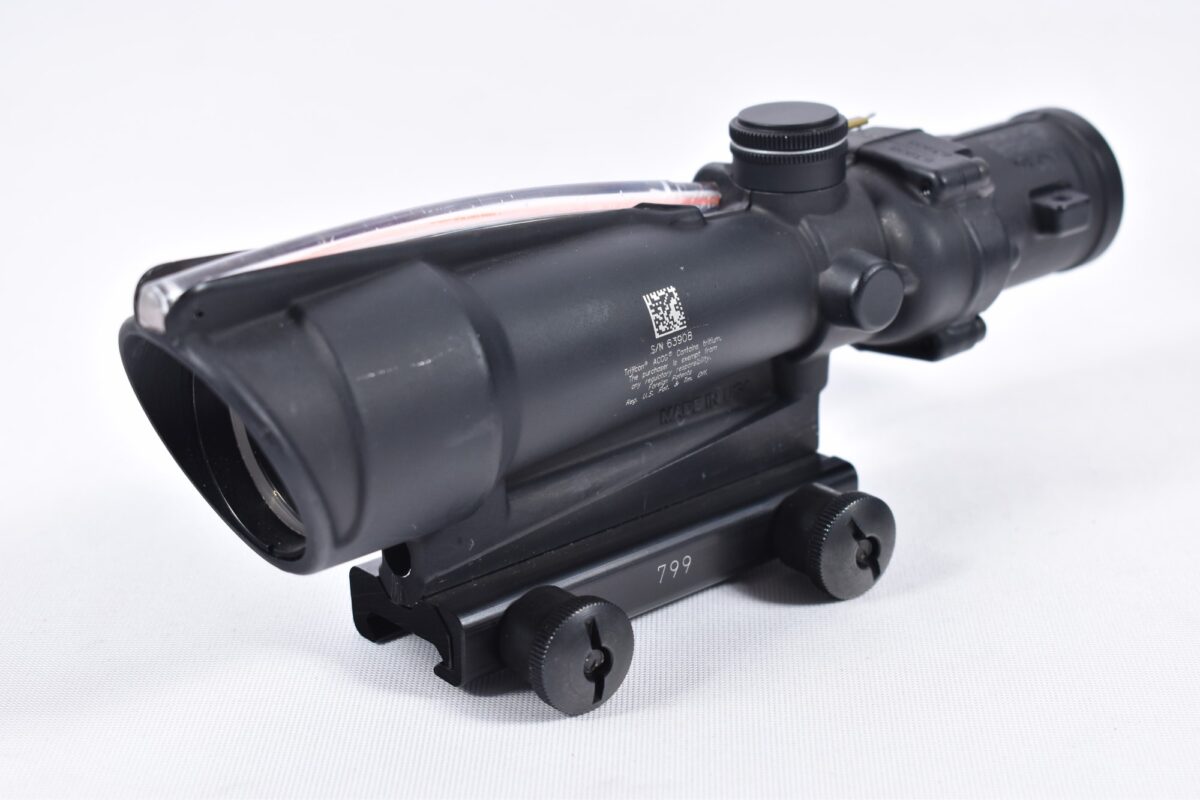 Trijicon ACOG 3 Trijicon ACOG 3
