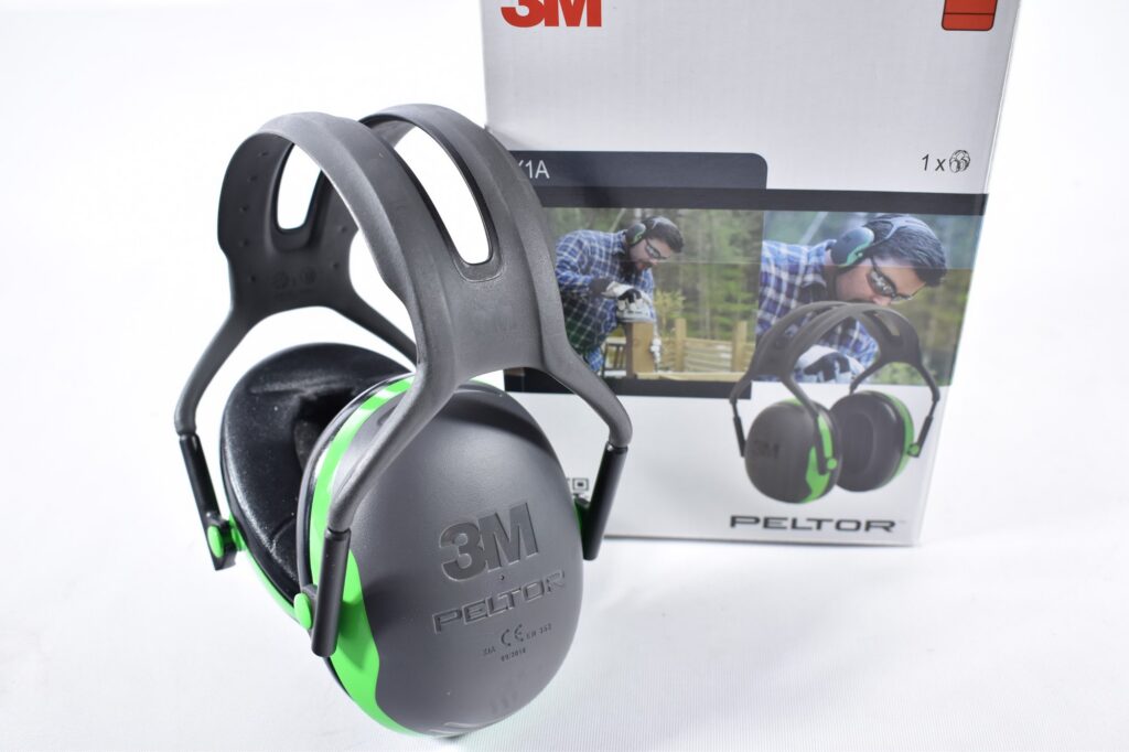 3M Peltor X1A​ schwarz/neongrün Gehörschutz